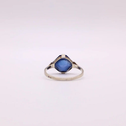Bague Bague en or blanc et platine, saphir hexagonal, 2 diamants 58 Facettes