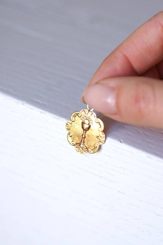 Pendentif Médaille ancienne au calice sur or rose 58 Facettes