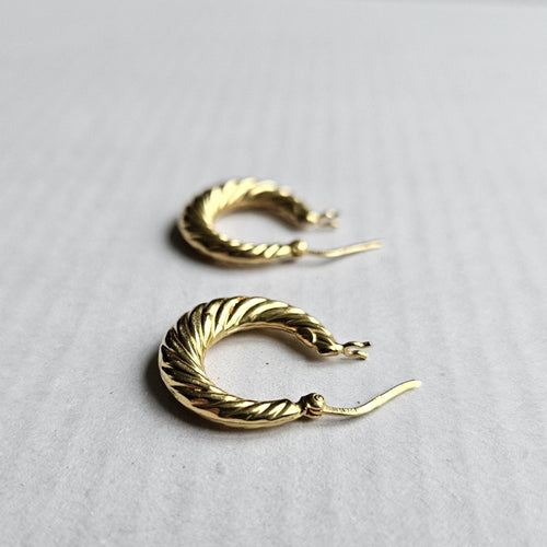 Boucles d'oreilles Boucles d’oreilles créoles torsadées Or jaune 58 Facettes