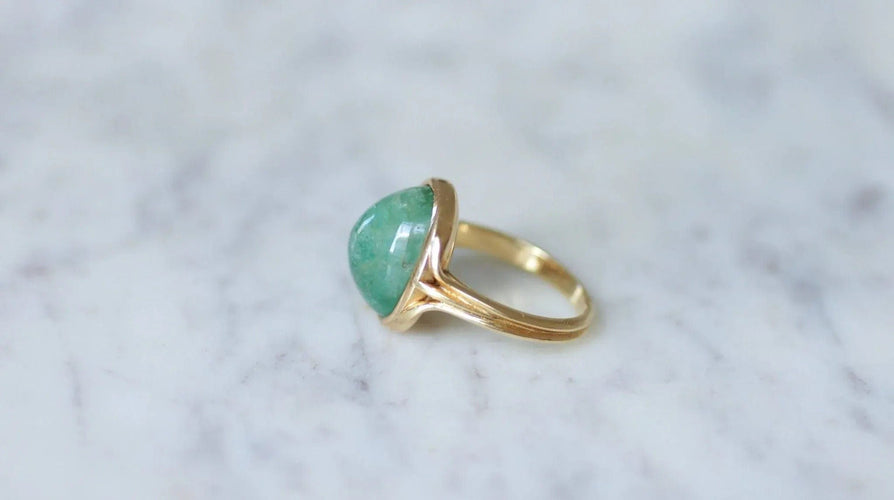 Bague Bague Or jaune cabochon d'Emeraude 58 Facettes