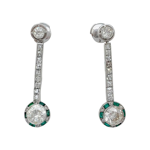 Boucles d'oreilles Boucles d'oreilles Art Déco en platine, or, diamants et émeraudes. 58 Facettes 31291