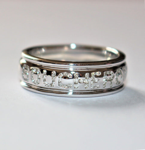 Bague 55 Bague jonc BOUCHERON or blanc et brillants 58 Facettes 411