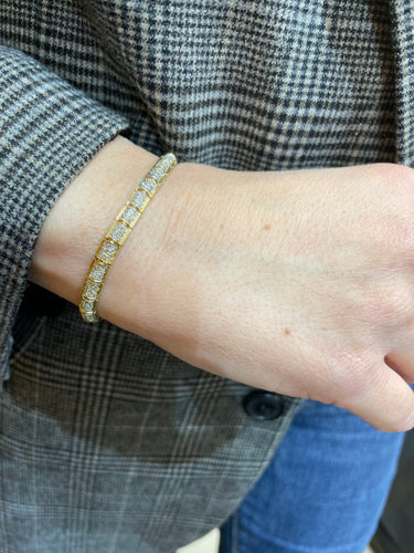 Bracelet Bracelet vintage en or jaune serti de 2,61 ct de diamants 58 Facettes