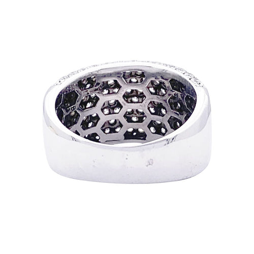 Bague 58 Bague pavage or blanc, diamants. 58 Facettes 33530