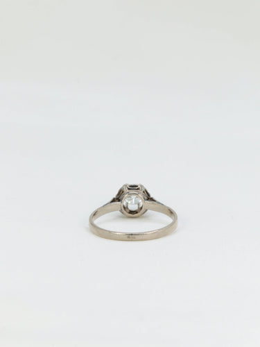 Bague Bague solitaire en or blanc et diamant 58 Facettes 686