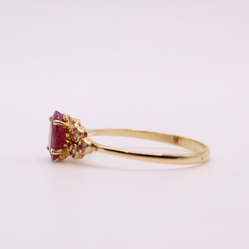 Bague Bague moderne or jaune et rubis, diamants 58 Facettes