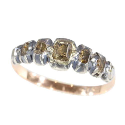 Bague 58 Murmures du passé : une bague baroque en diamant de 1700 58 Facettes 23331-0140