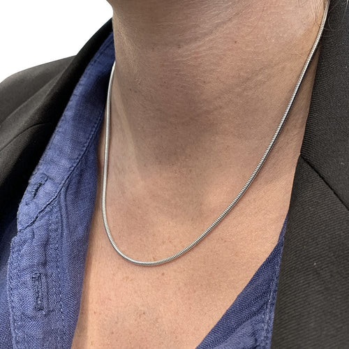 Collier Chaine or blanc maille serpent. 58 Facettes 30285