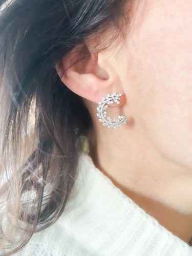Boucles d'oreilles Boucles d'oreilles demi cercle Or gris Diamants 58 Facettes 1
