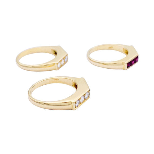 Bague 50 Ensemble de 3 bagues, or jaune, saphirs, rubis, émeraudes, diamants. 58 Facettes 32922