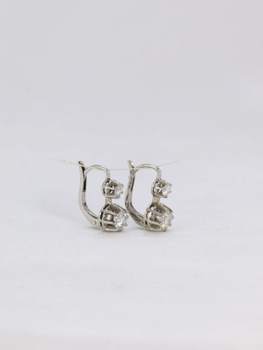 Boucles d'oreilles Boucles d'oreilles dormeuses Or blanc Diamants 58 Facettes J265