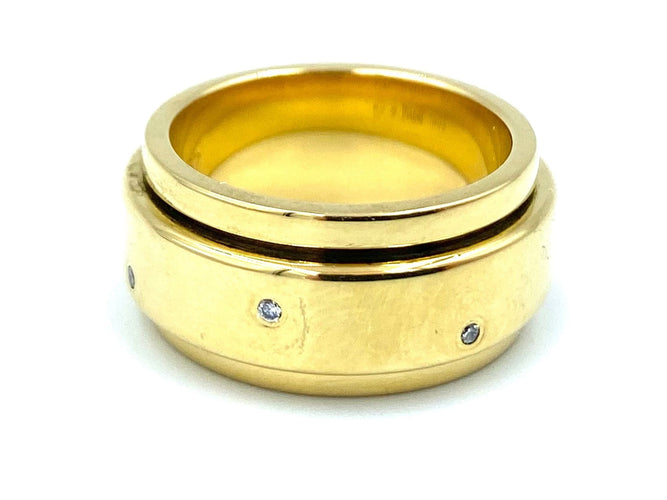 Bague 57 PIAGET. Collection Possession, bague or jaune et diamants 58 Facettes