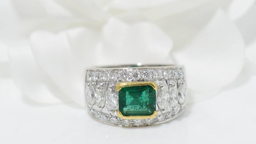 Bague Bague Jonc plat émeraude diamants 58 Facettes 31498