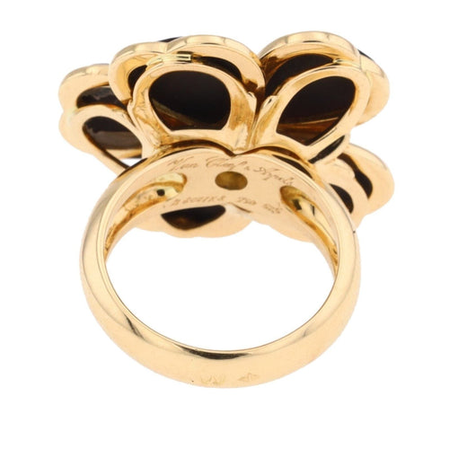 Bague 52 Van Cleef & Arpels Bague Rose de Noel Or jaune Diamant 58 Facettes 1696409CN