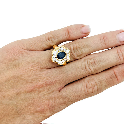 Bague 55 Bague fleur en or jaune, saphir et diamants. 58 Facettes 30884