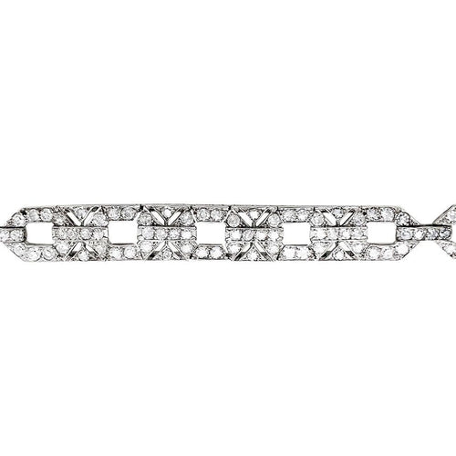 Bracelet Bracelet Art Déco en platine, or blanc et diamants. 58 Facettes 30956