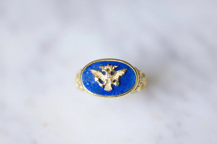 Bague Chevalière maçonnique aigle Russe à deux têtes en or et lapis-lazuli 58 Facettes