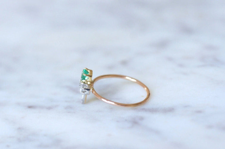 Bague Bague ancienne trèfle diamants et émeraude 58 Facettes