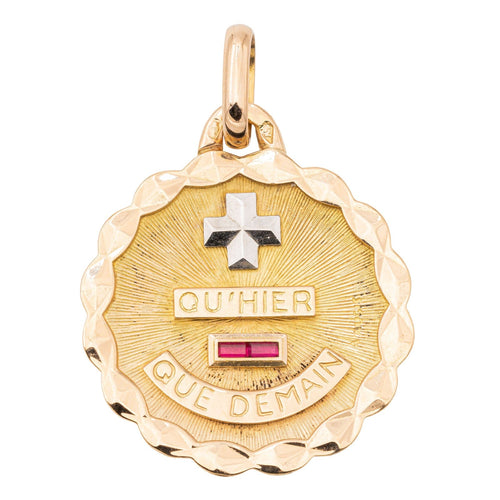 Pendentif Augis Pendentif Médaille Médaille d'amour Or jaune Rubis 58 Facettes 2360809CN