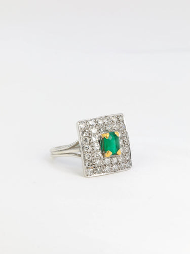 Bague Bague émeraude et diamants 58 Facettes 391.10