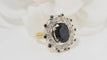 Bague 49 Bague entourage en or jaune, saphir ovale et diamants 58 Facettes 31888