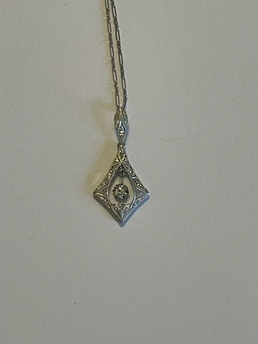 Collier Pendentif diamants et chaine époque Art Déco 58 Facettes