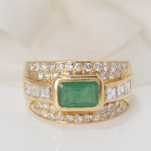 Bague 52 Bague Jonc en or jaune, émeraude et diamants 58 Facettes 31317