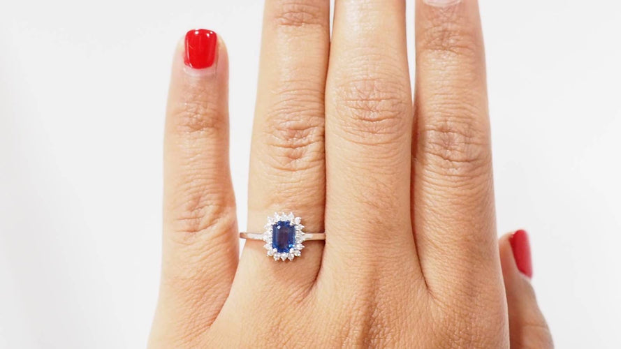 Bague 54.5 Bague en Or blanc, saphir de Ceylan et diamants 58 Facettes 32241
