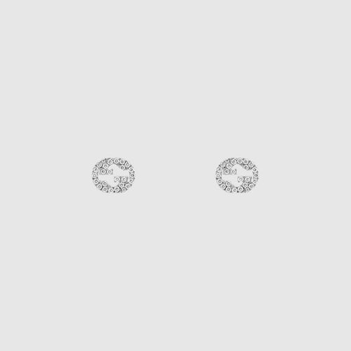 Boucles d'oreilles GUCCI - CLOUS AVEC DÉTAIL GG ENLACÉS ET DIAMANTS 58 Facettes YBD729408003