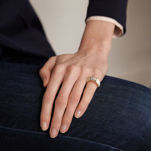 Bague 47 VAN CLEEF & ARPELS - Bague Philippine Corail blanc 58 Facettes