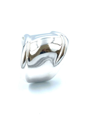 Bracelet Tiffany’s. Elsa Peretti. Bracelet manchette Bone small 58 Facettes