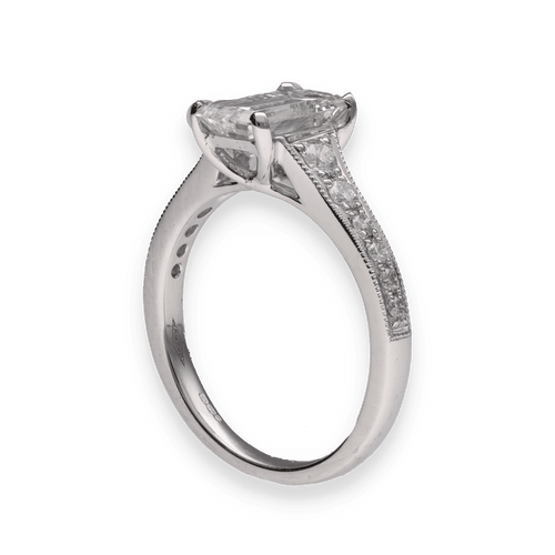 Bague Bague Solitaire diamant taille émeraude 1,51Cts 58 Facettes