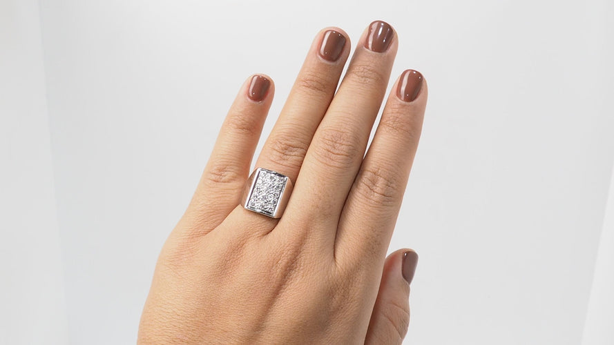 Bague 55 Bague chevalière en or blanc et diamants 58 Facettes 32492