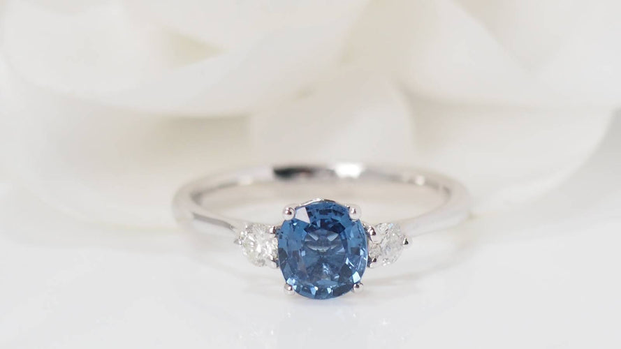 Bague 55.5 Bague en platine saphir de Ceylan et diamants 58 Facettes 32075