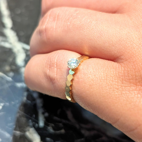 Bague CHAUMET - Bague Solitaire Bee my Love or rose diamants 58 Facettes 27484