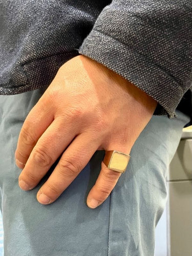 Bague Chevalière Moderne 58 Facettes 047241