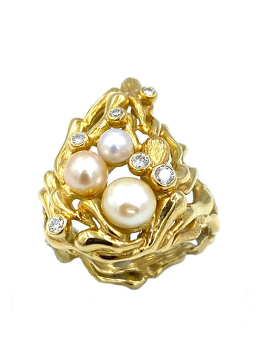 Bague GILBERT ALBERT. Bague or jaune, perles et diamants 58 Facettes