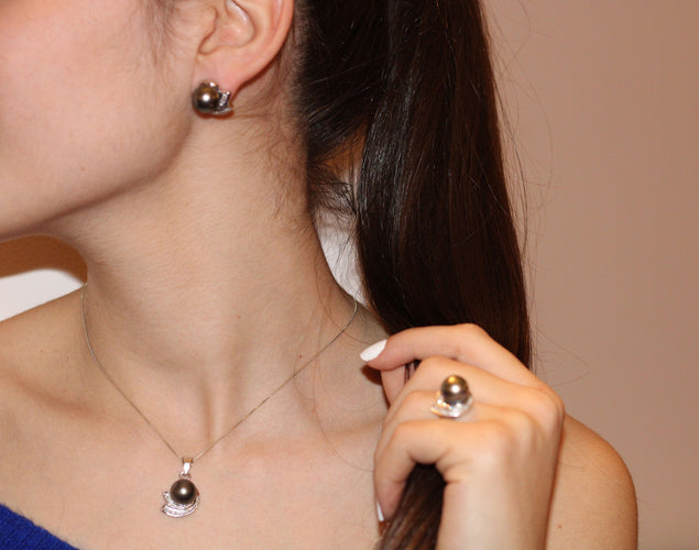 Collier Parure Perles de Culture Diamants 58 Facettes