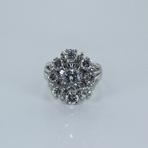 Bague 50 Bague marguerite en diamants 58 Facettes