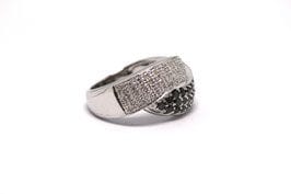 Bague 54 Bague entrelacée diamants 58 Facettes 1-111/3