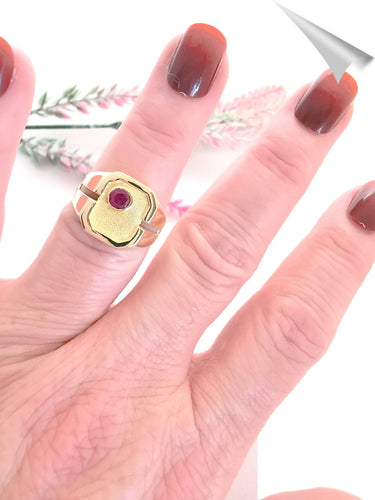 Bague Bague Chevalière unisexe Rubis Or Jaune 18 K 58 Facettes AA 1541