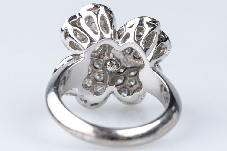 Bague 50-51 Van Cleef & Arpels - Bague "Cosmos" Or Blanc Diamants 58 Facettes BG-VANCLE4TR-104