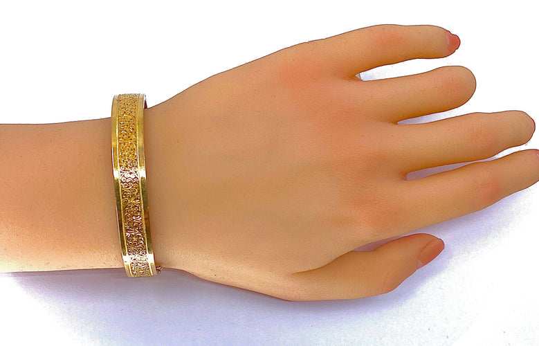 Bracelet Bracelet jonc ouvrant ciselé d’arabesques et volutes 58 Facettes