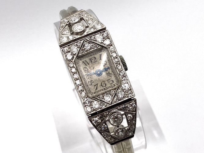 Montre Montre Art Déco diamants 2.44 cts 58 Facettes 07/07 - 16
