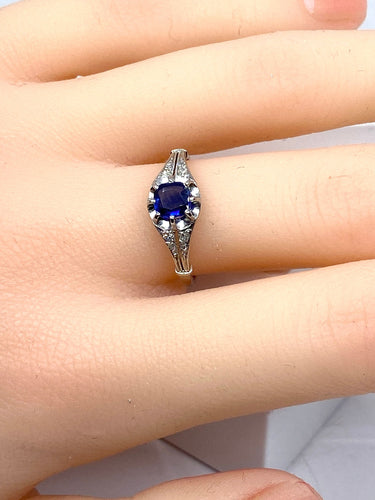 Bague Bague 1900 Platine Saphir et Diamants 58 Facettes