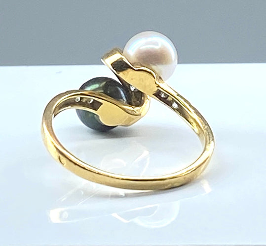 Bague 50.5 Bague en or jaune 18 carats, perle de Tahiti, perle de culture blanche et diamants 58 Facettes AB264