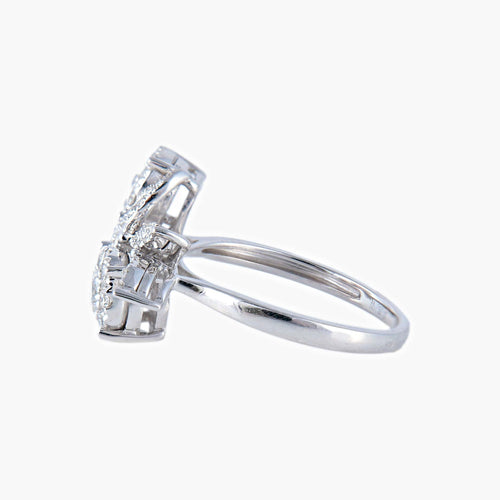 Bague 53 Bague motif floral Diamants 58 Facettes