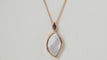 Collier Collier en or rose et nacre 58 Facettes 31596