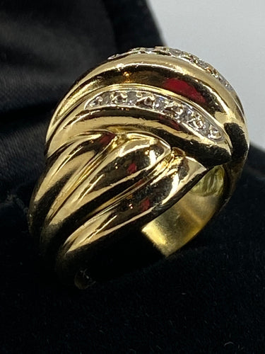 Bague Bague en or jaune, diamants 58 Facettes