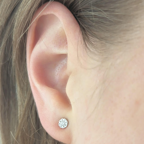 Boucles d'oreilles Boucles d'oreilles Djula Or blanc et diamants 58 Facettes 26346